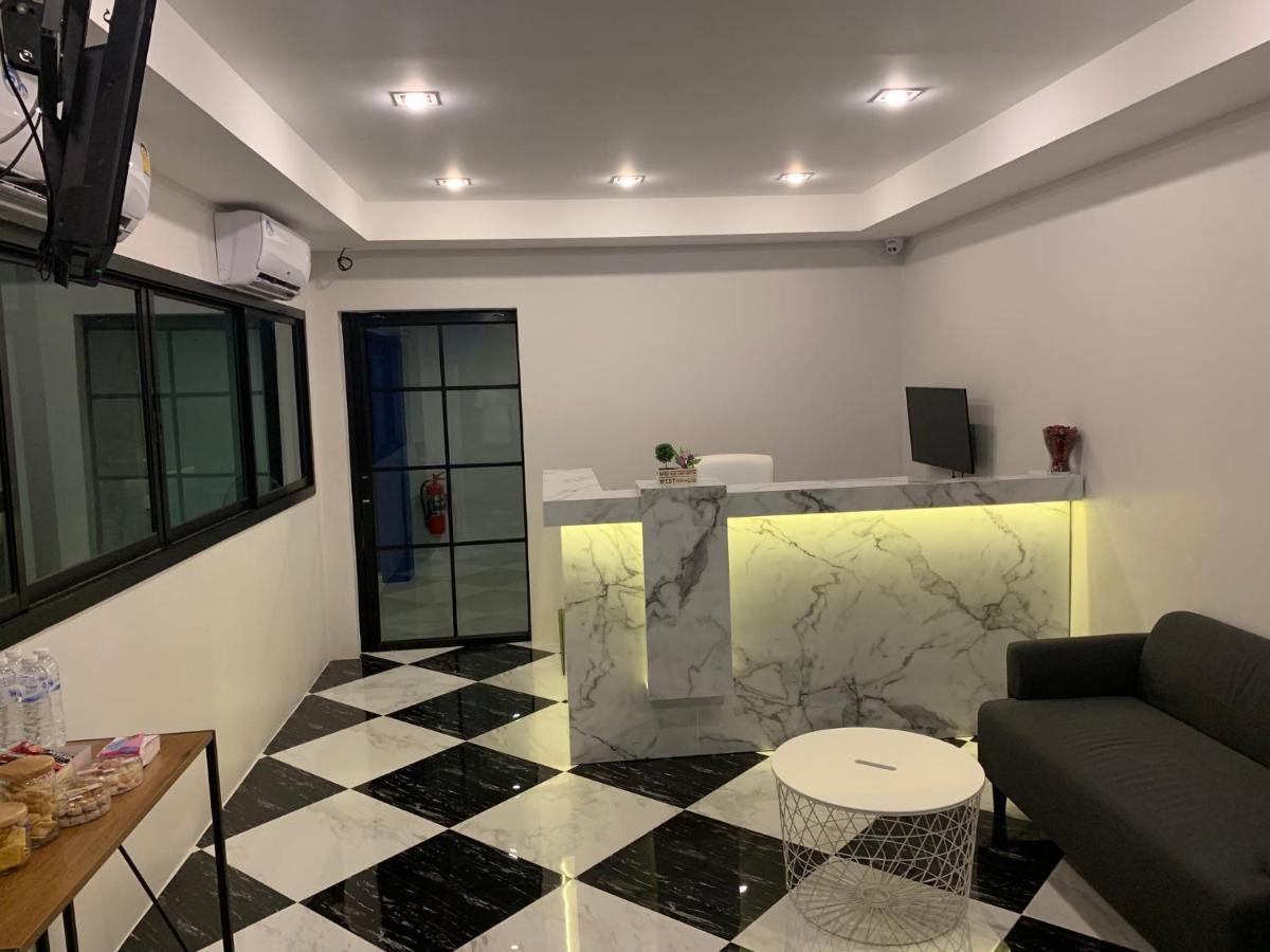 9Ty Hotel Bangkok Dış mekan fotoğraf